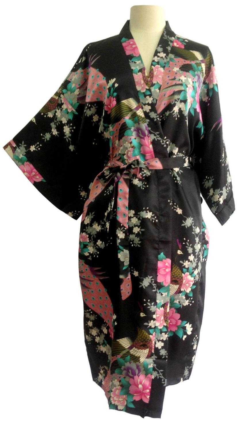 Mariage - On Sale Kimono Robes Bridesmaids Silk Satin Black Colour Paint Peacock Design Pattern Gift Wedding dress for Party Free Size