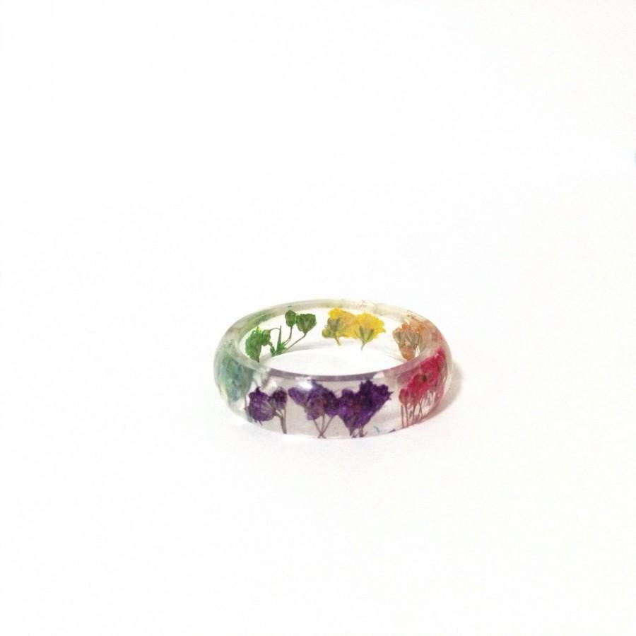 زفاف - Pressed Flower Resin Jewelry- Real Flower Ring-  Resin Ring made with Flowers- Rainbow Ring- Colorful Baby's Breath
