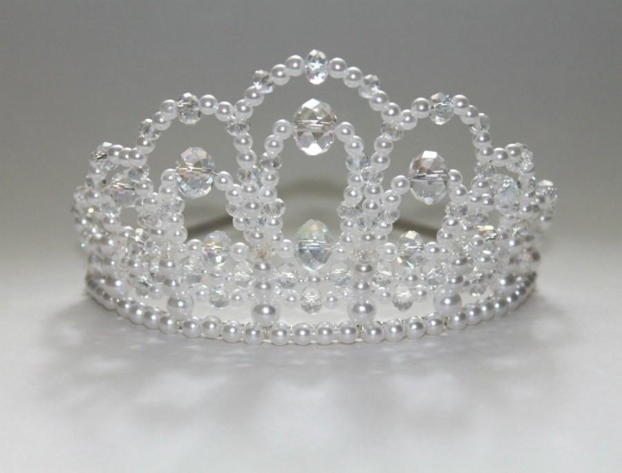 زفاف - A True Diva Crystal and Pearl Tiara, Bridal Tiara, princess Tiara, Birthday Tiara, Prom Queen Tiara