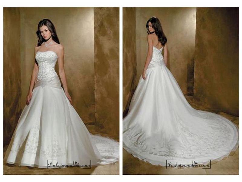 Mariage - Beautiful Exquisite Elegant Wedding Dress In Great Handwork
