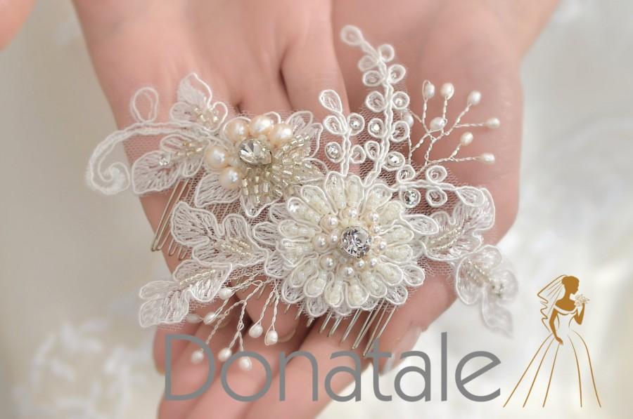 Mariage - Wedding Hair comb Bridal Hair Flowers Ivory Bridal  Lace Headpiece Wedding Hair Piece  Rustic  Ivory Hair Flowers - EMILY