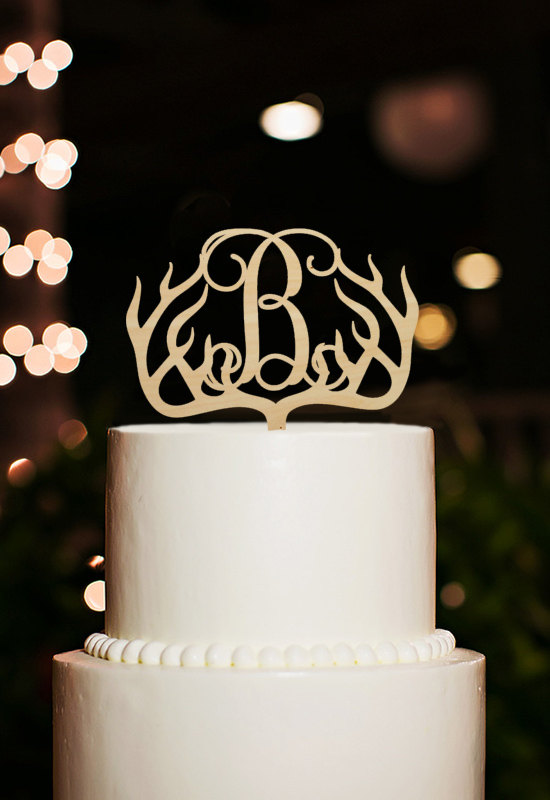 Свадьба - Antlers Wedding Cake Topper,Monogram B Cake Topper,Custom Initial Cake Topper,Rustic Wedding Cake Topper With Antlers Cake Decorations