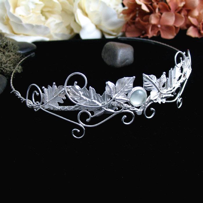 Свадьба - Celtic Faery Leaves Wedding Circlet Headpiece, Bridal Accessory, Sterling Silver Handmade, One of a Kind Wedding Headpiece, Diadem