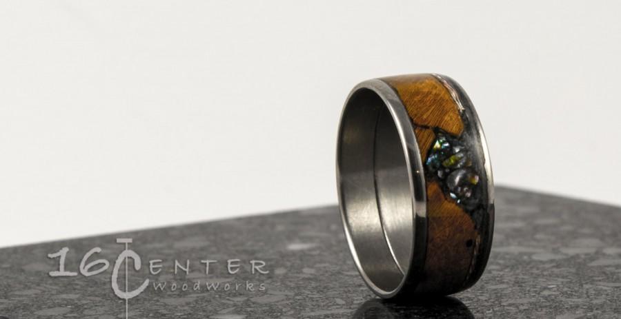 زفاف - Bentwood Ring, Titanium, Black Cherry Burl, Bentwood Ring with Abalone shell inlay
