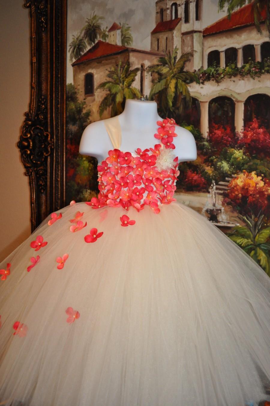 Mariage - Flower Girl Dress,Special Occasion Dress, Tutu Dress, Girls Dress, Baby Dress, Toddler Dress, Wedding Tutu, Ivory Coral Dress, Infant Dress