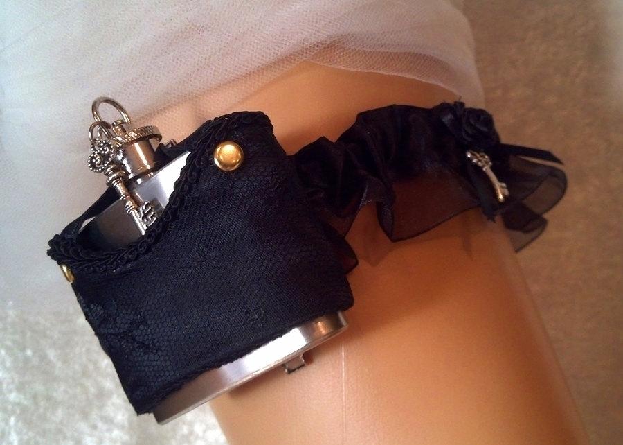 Hochzeit - Wedding Garter Flask custom to your colors and theme.  Bride and Bridesmaid flasks