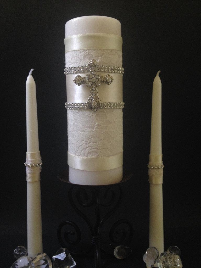 Свадьба - Unity Candle Crystal Cross. Wedding Ceremony or Christening  With Ivory Lace. Rhinestone Cross Pendant. Silver Accents. Ivory Satin Ribbon