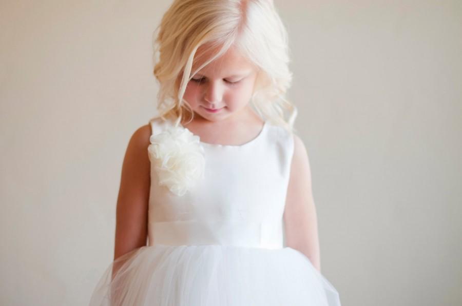 Mariage - Silk flower girl dress in ivory or white, White silk first communion dress, WORLD WIDE shipping