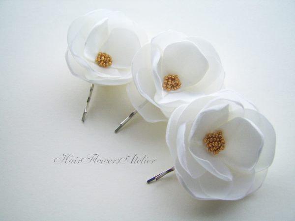 Свадьба - Wedding Accessories Ivory Gold Hair Flowers Bridal Hair Accessories Ivory Gold Hair Clips Gift for Bridesmaids Gold Flower  - Set of 3