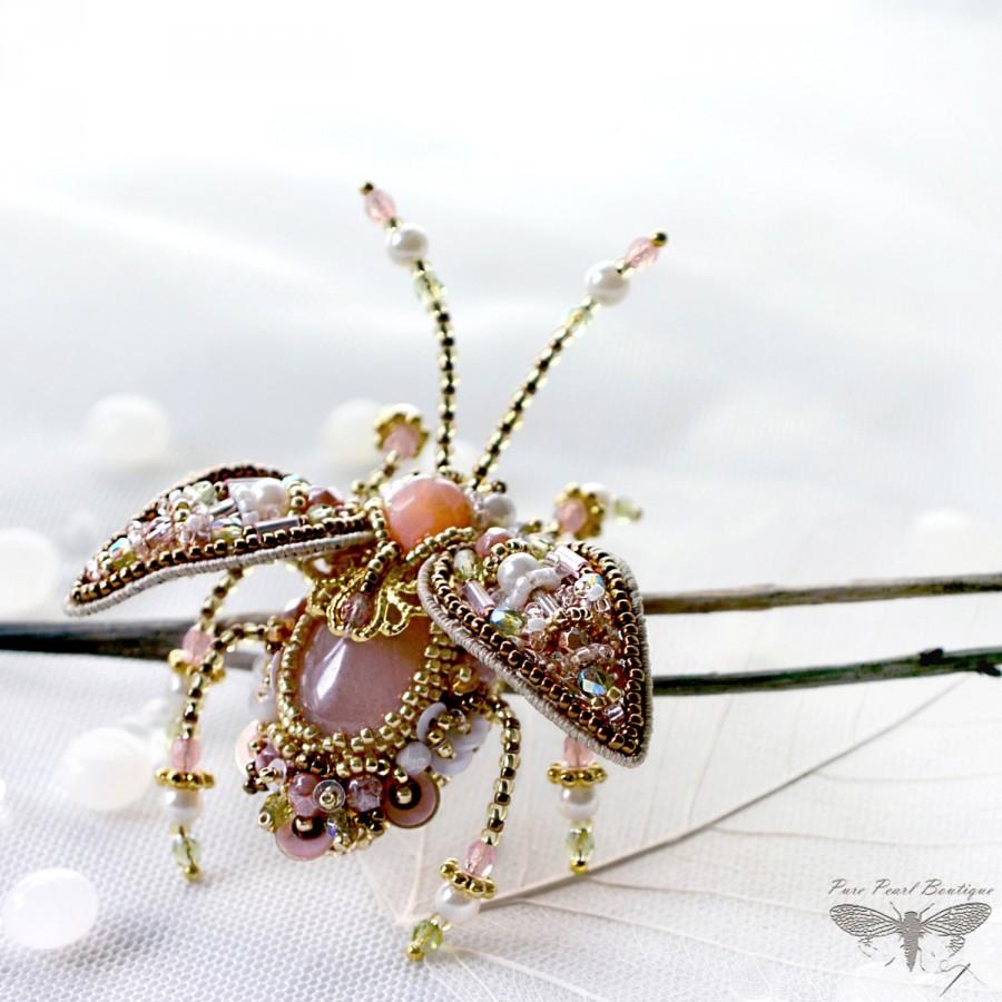 زفاف - Feminine jewelry Beetle Brooch Insect jewelry Exquisite jewelry Designer Hand embroidered Rose Quartz Indian inspired Luxury Gift for Her