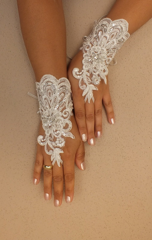 زفاف - ivory, Wedding Gloves, ivory lace gloves, Fingerless Gloves,lace,  off cuffs, cuff wedding bride, bridal gloves,free ship