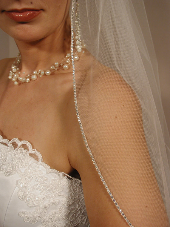 Mariage - Past elbow length Wedding veil Crystal Swarovski  Rhinestones edging 36" long.