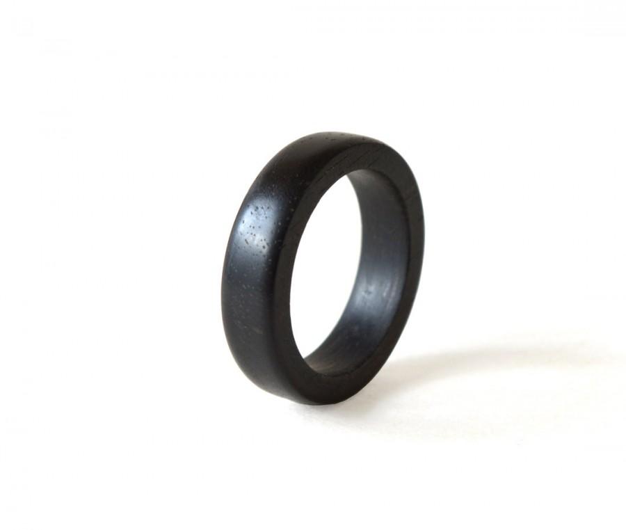 Mariage - Black Ring, Black Ebony Ring, Men Wood Band, Black Wood Rings,Wedding Ring, Wooden Wedding Jewelry, Ebony Jewelry, Holiday Gift