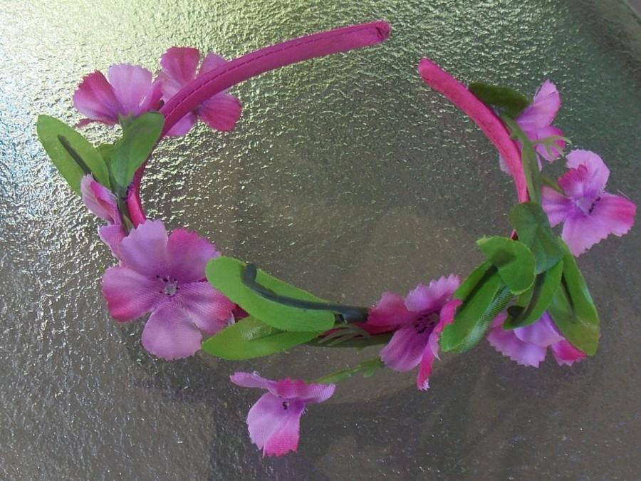Свадьба - Pink Fairy Flower Headband, Leafy Floral Crown, Bridal Wreath with Pinks Blossoms, Carnation Flower Garland, Pink Flower Girl Crown B14
