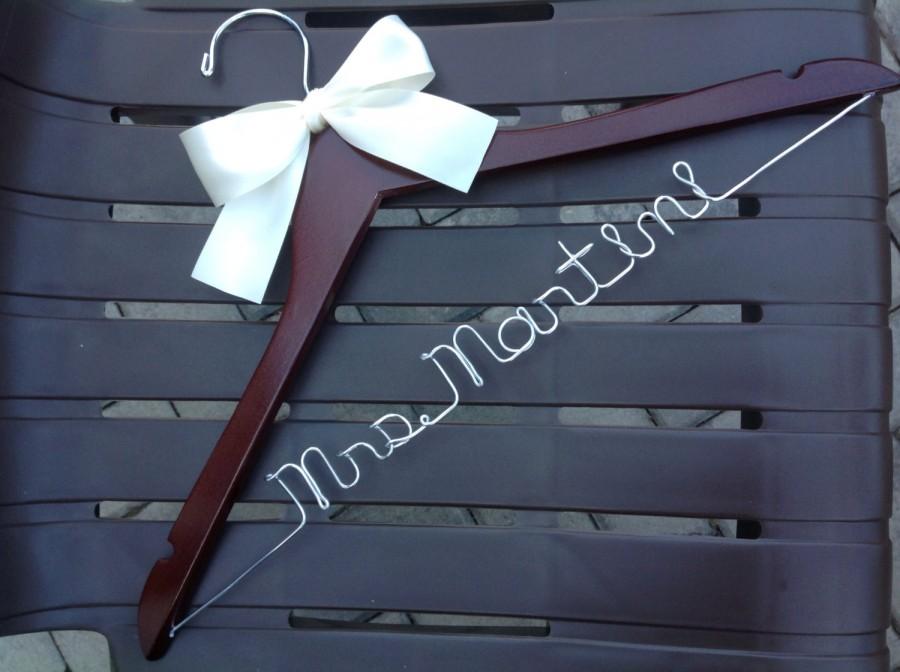 Свадьба - Personalized Wedding Hanger / Brides Hanger/SHIPS FROM USA