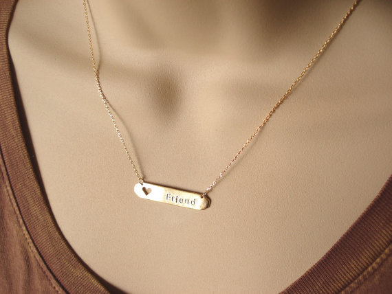 Hochzeit - Personalized Bar necklace w/ heart...Celebrity inspired, hand stamped on gold or rose gold bar, bridal jewelry, best friend, bridesmaid gift