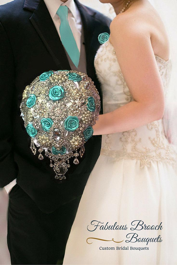 Mariage - Aqua Brooch Bouquet,  Cascading Brooch Bouquet,  Bridal Bouquet, Wedding Bouquet, Customize using you color,  Deposit , Full Price 375.00