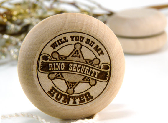 Hochzeit - Personalized Yo-Yo - Ring Bearer Ask Gift - Will you be my Ring Security - Laser Engraved Wood Yoyo - Great favor for kids in your wedding