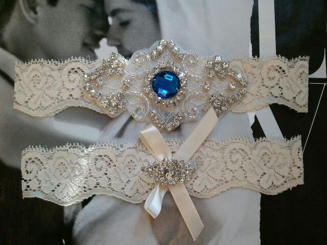 زفاف - Wedding Garter, Bridal Garter, Garter  Set - Something Blue on a Ivory Lace with Rhinestone - Style G2033