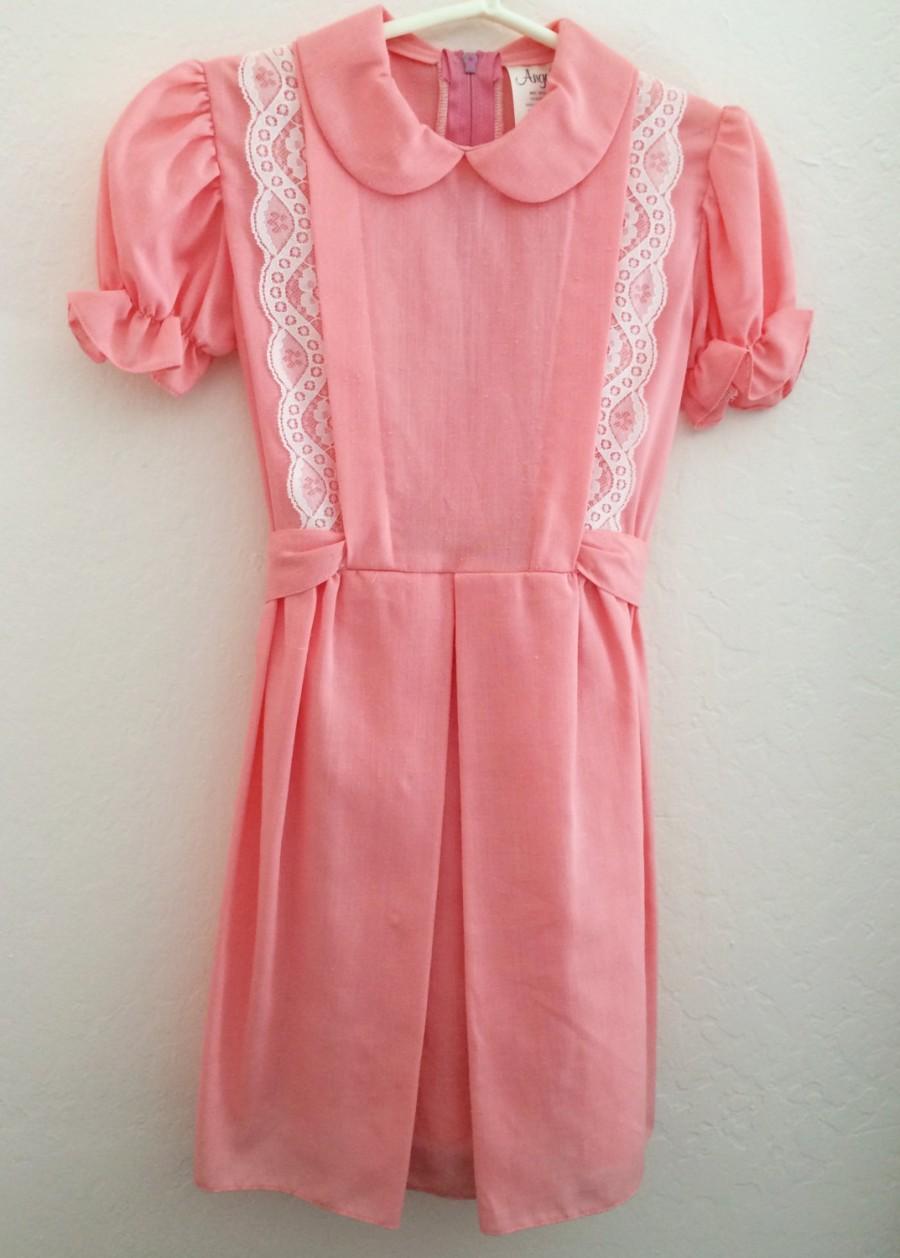 Свадьба - Vintage Flower Girl Dress Coral Pink