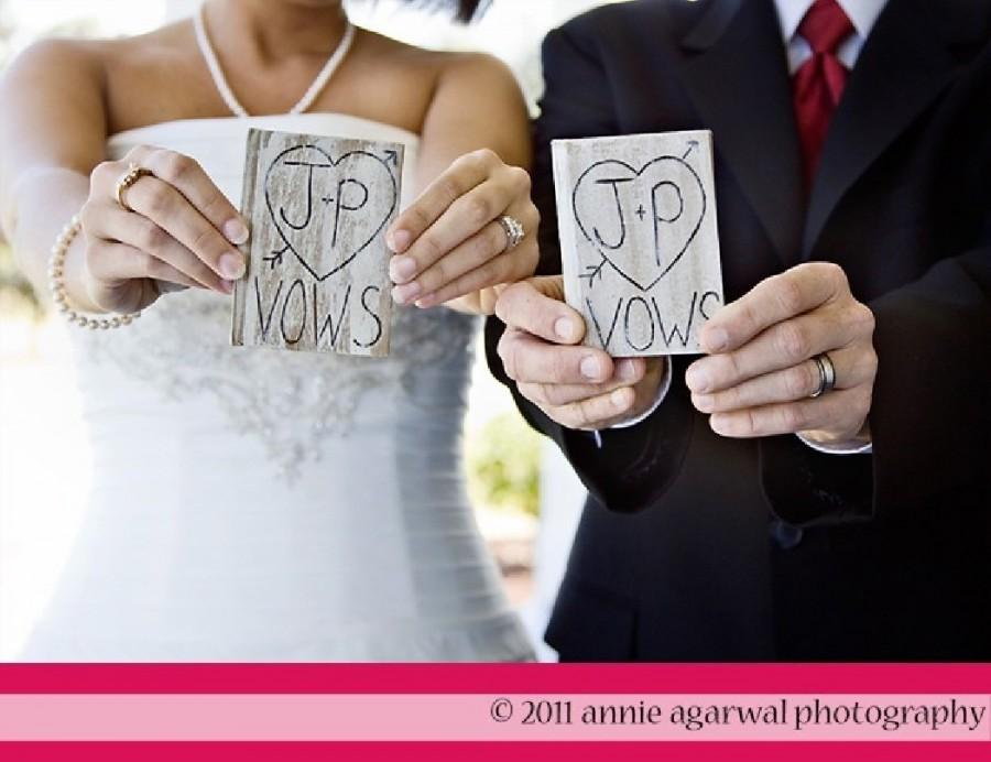 زفاف - SET of 2 Wedding Vow Notebooks Personalized Engraved (item E10194)