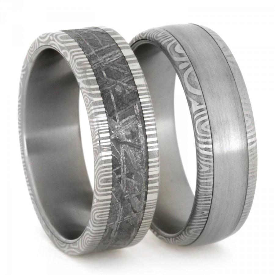 زفاف - Stainless Steel Ring Set with Damascus Shoulders, Meteorite and Steel, His and Hers Wedding Rings