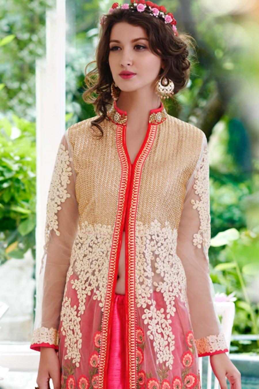 زفاف - Cream multicoloured raw silk mesmerized gown with standing collar