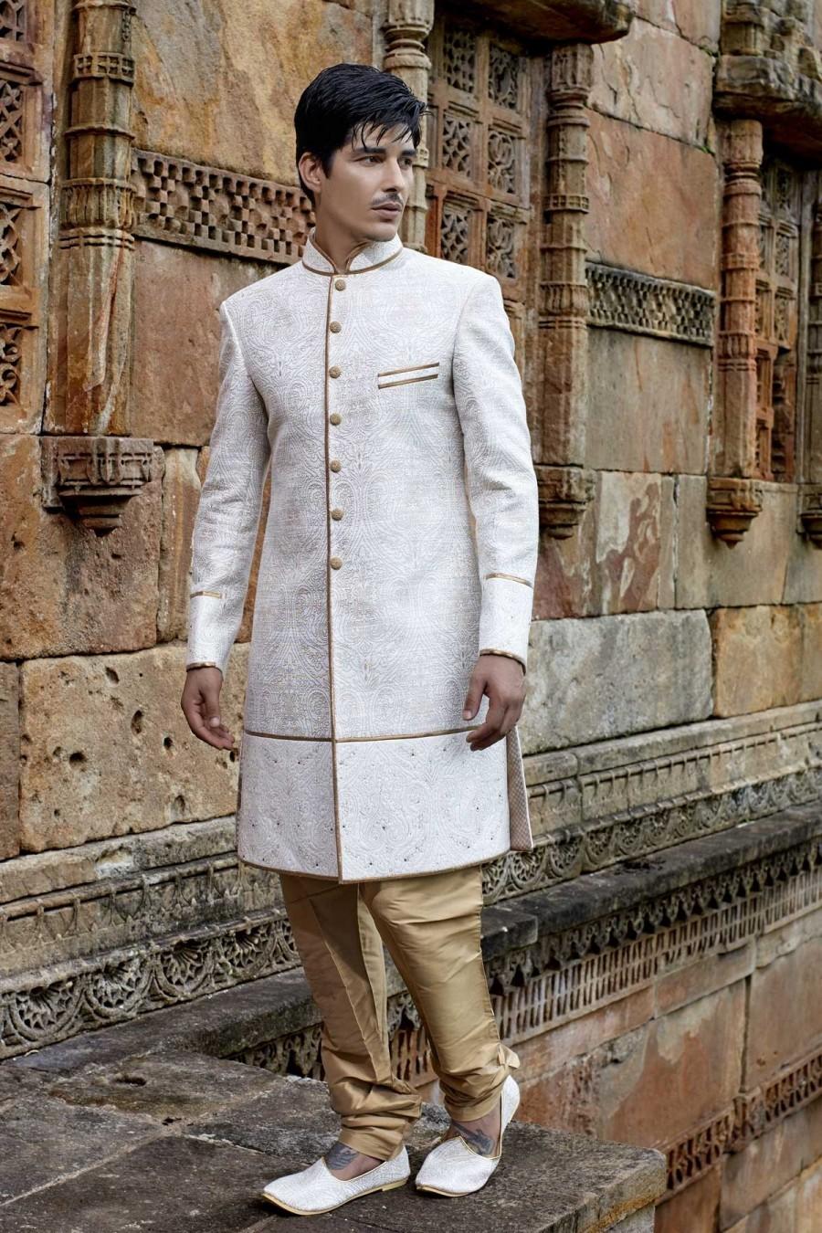 Свадьба - Off white & silver khinkwab magnificent jodhpuri bandh gala sherwani