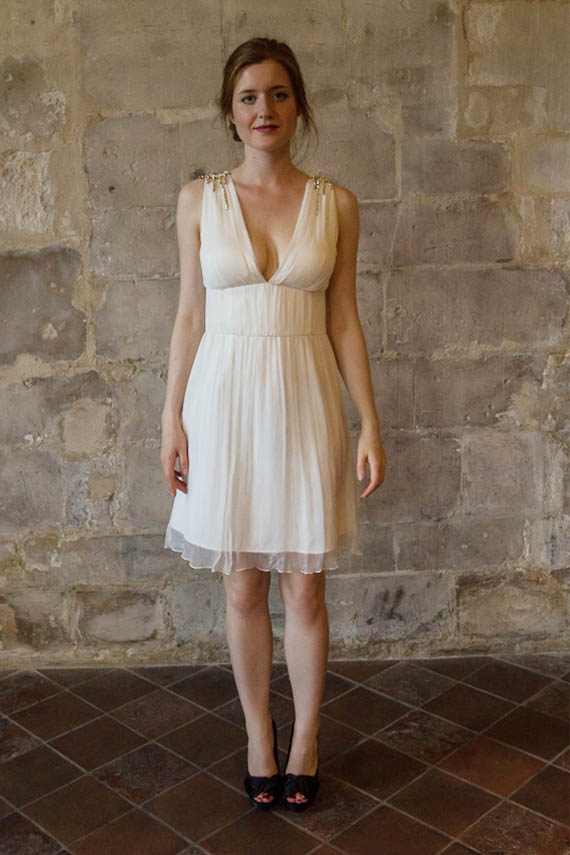 Mariage - Short chiffon wedding dress/ V neck wedding dress/ Simple short wedding dress/ Beach wedding dress/ Robe de mariée courte Alesandra Paris