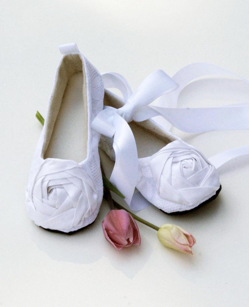 Wedding - White Toddler Flower Girl Shoes, Also - Silver, Black, Ivory, Easter Baby Ballet Slippers, Lace Wedding Shoe, Little Girl Easter, Baby Souls