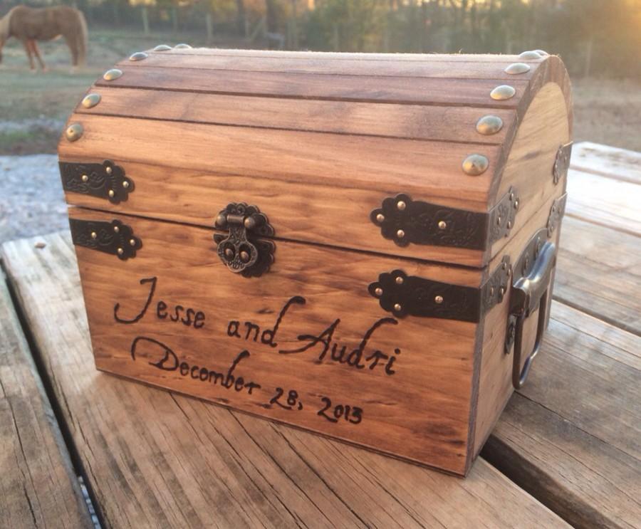 Hochzeit - Shabby Chic Wedding - Rustic Wooden Card Box - Rustic Wedding Card Box - Rustic Wedding Decor - Advice Box - Wedding Card Holder - Card Box