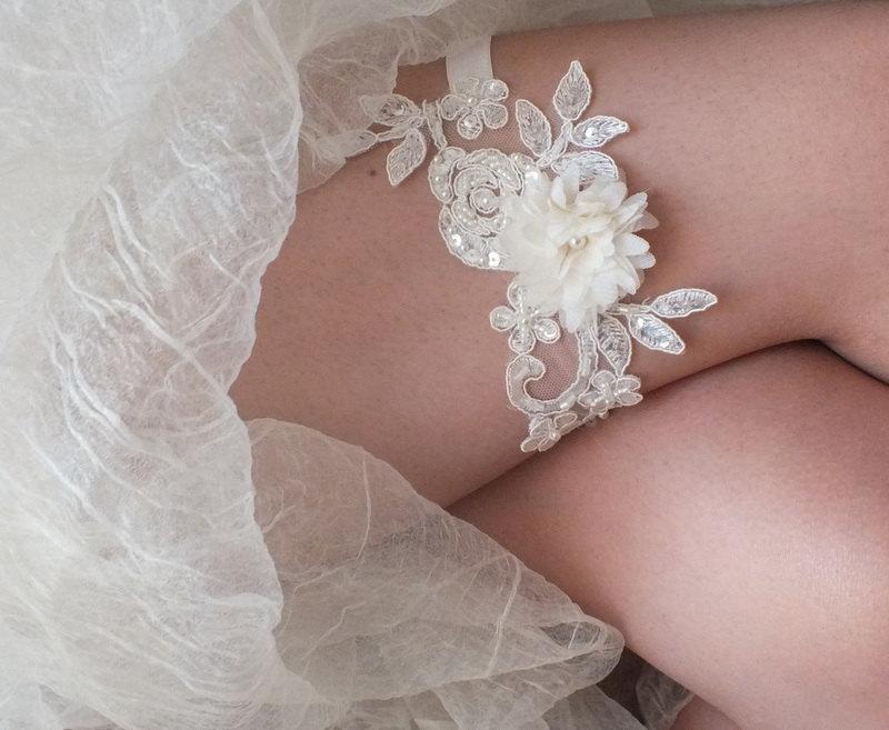 Wedding - ivory wedding garter 3D flower  lace  garter , Wedding Garter,  garters, ivory lace Garter, Free Ship