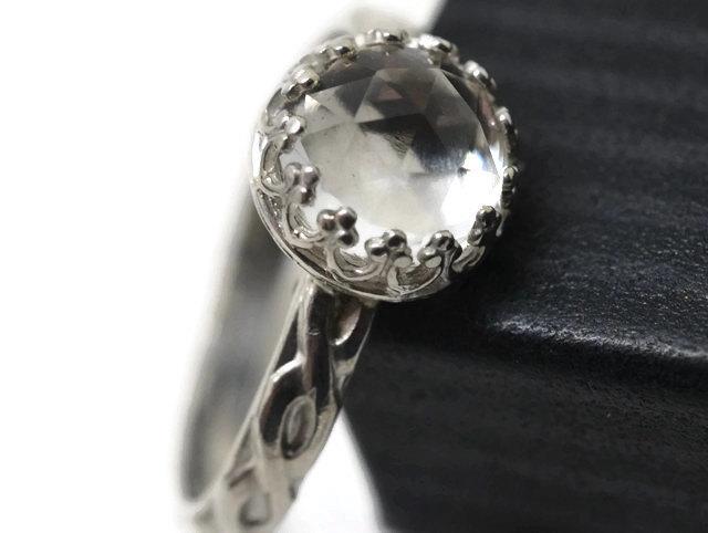 زفاف - White Topaz Ring, Diamond Alternative, Engagement Ring, Natural Clear Jewel, Celtic Style Silver Jewelry
