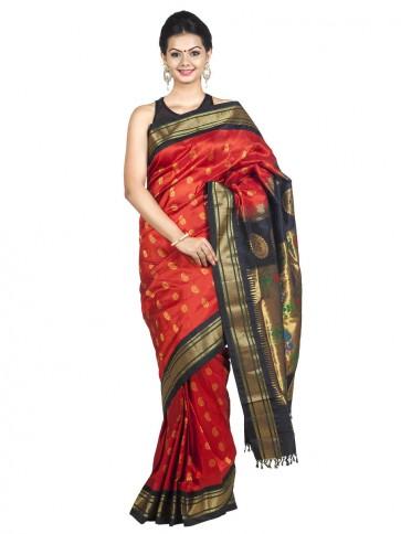 Hochzeit - Rust red paithani saree with black borders