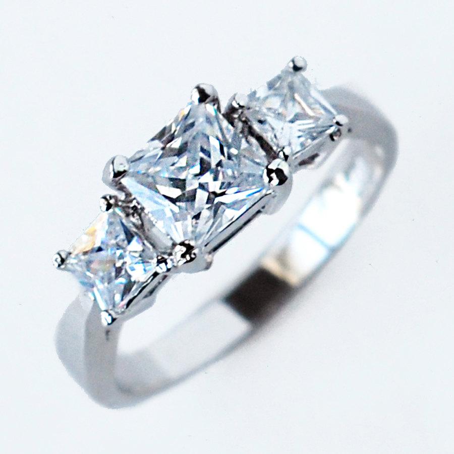 Mariage - Classic Three Stone Princess Cut 2.01ct Engagement Ring , Weddding Ring, Anniversary Ring, Promise Ring, CZ, size 5 6 7 8 9 10 - MC1070221AZ