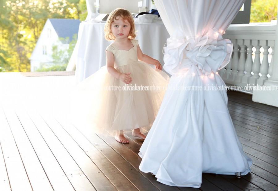 Hochzeit - Champagne Flower Girl Dress