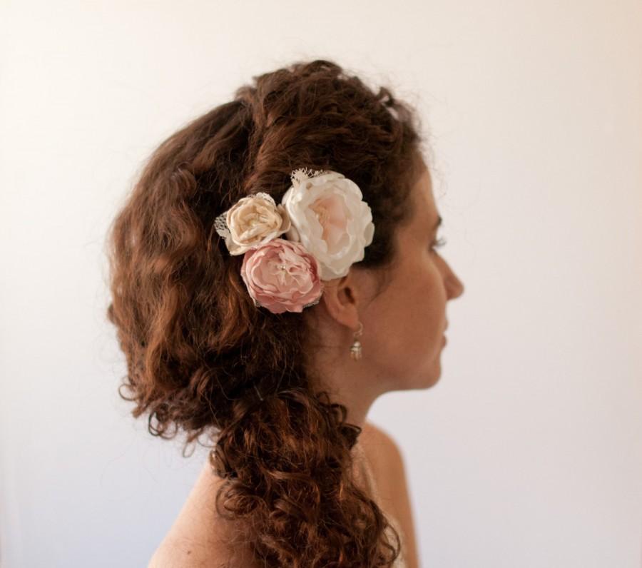Свадьба - Hair flowers, set of bobby pins in blush dusty pink, champagne and ivory, bridal rhinestones and pearls