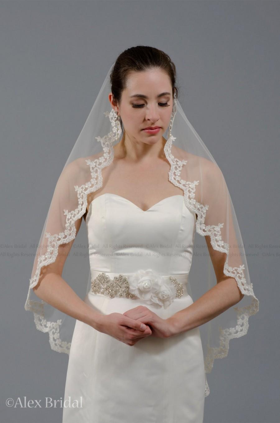Mariage - Mantilla bridal wedding veil 45x36 elbow alencon lace available in ivory and white