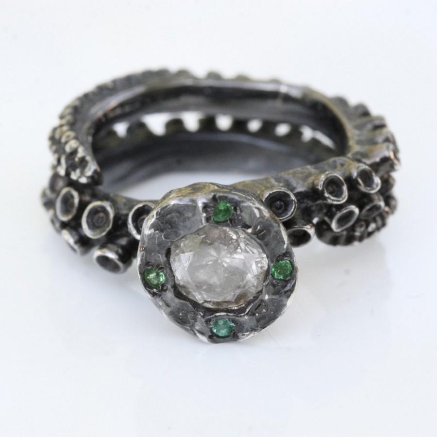 زفاف - Octopus tentacle jewelry Engagement ring with a Diamond and emeralds adjustable ring by Zulasurfing