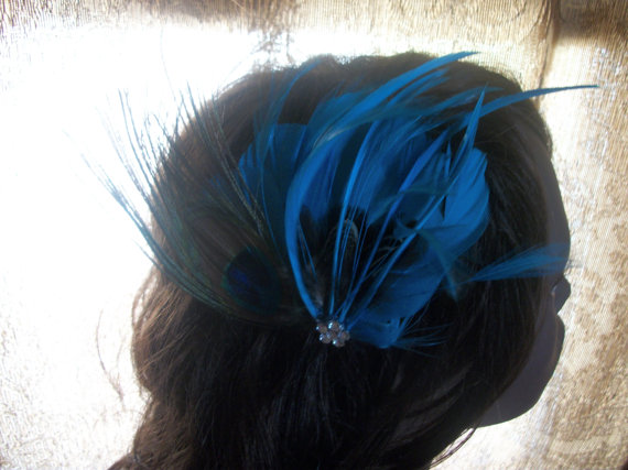 Свадьба - Beautiful Peacock and Turquoise Blue Feather Hair Clip $10