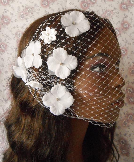 Hochzeit - Glam White Birdcage Veil With Flowers $40