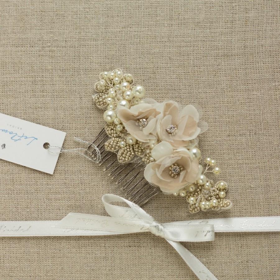 Wedding - Bridal hair comb Bridal hair accessories Wedding hair piece Wedding hair flowers Floral hair piece Bridal hair Flowers Champagne Ivory