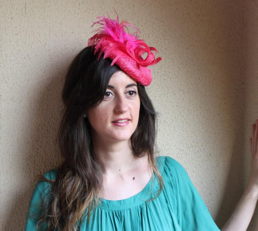Mariage - Fuchsia Fascinator Hat With Feathers,Round Pillbox Hat,Wedding Headband,Millenery Fascinate,Melbourne Cup Race,Ascot Derby Race,Cocktail Hat
