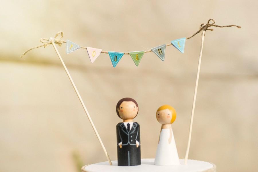 Hochzeit - Custom  Wedding Toppers. Rustic Chic Cake Toppers. Personalized Wedding Cake Toppers. Rustic Wedding Decor. Wedding Gift. 