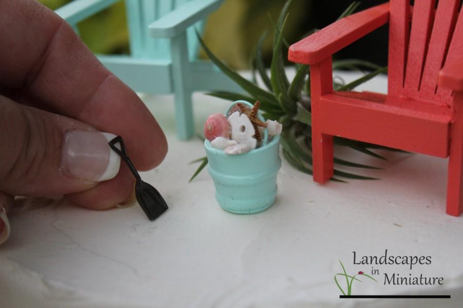 زفاف - Miniature BEACH SAND SHOVEL for your Miniature Beach Vacation or Wedding Cake Topper  - by Landscapes In Miniature
