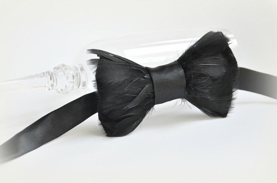 زفاف - Black Bow Tie with Feather. Men bow tie. Wedding pre-tied bow tie. Groom bow tie. Black pre-tied bow tie. Groomsman pre-tied bow tie