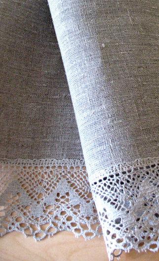 Свадьба - Round Tablecloth Wedding Tablecloth Lace Tablecloth Christmas Gift Linen Tablecloth Burlap Tablecloth Prewashed Linen Lace in diameter 59"