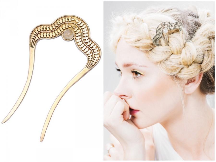 Wedding - ANANYA HAIR STICK Bridal Hair Pin with Rose-Cut Moonstone by AnnKat Designs