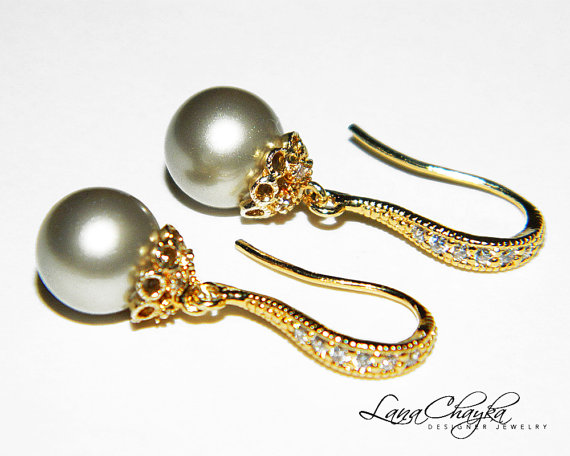 Mariage - Platinum Pearl Drop Earrings Vermeil Gold Platinum Pearl Small Earrings Swarovski Pearl Wedding Earrings Wedding Jewelry Bridal Jewelry