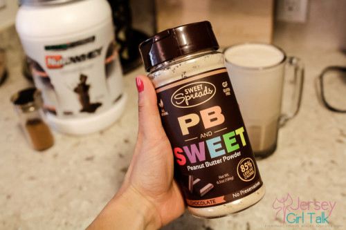 Hochzeit - Double Chocolate Peanut Butter Protein Shake Recipe - Ladiestylelife.com